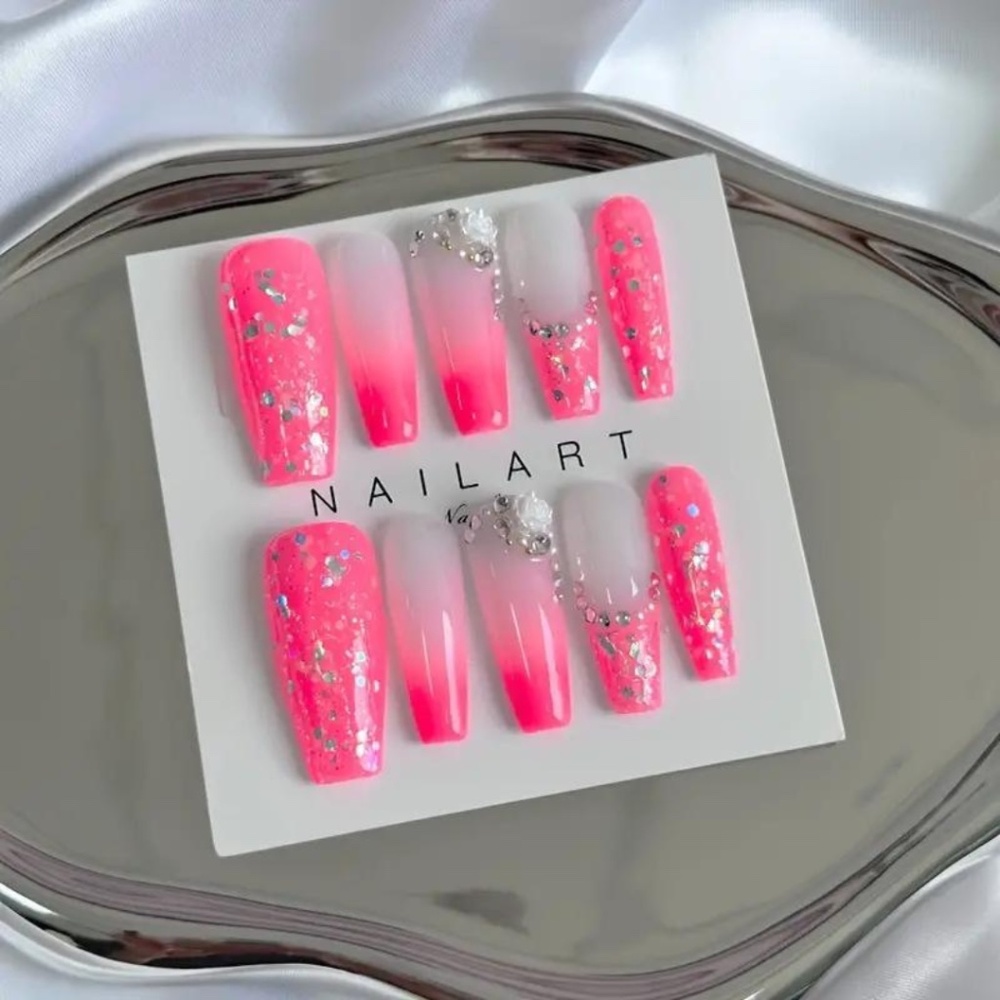 NAILA Pink Ombre Rhinestone Press-On Nails